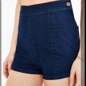 BDG Dolphin Pin Up Short- size 27
